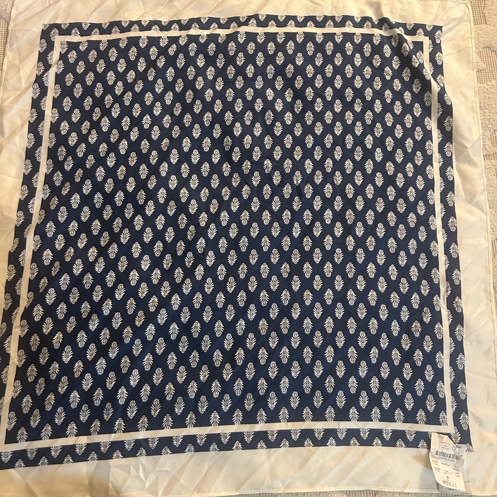 NWT Jcrew Printed scarf blue and white - Picture 3 of 5